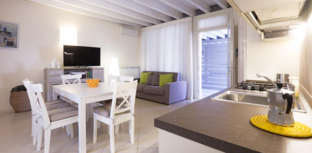 Corte Elvira Manerba del Garda Exteriör bild